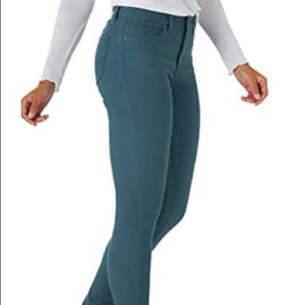 NWT Lee Women’s Skinny Leg Jeans - Picture 4 of 13